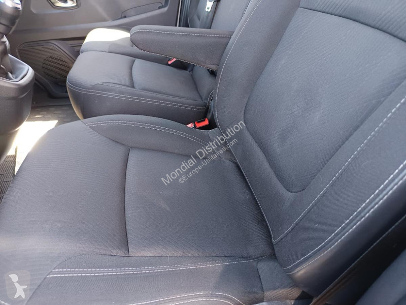 عربة نفعية Renault L1H1 DCI 130 GRAND CONFORT