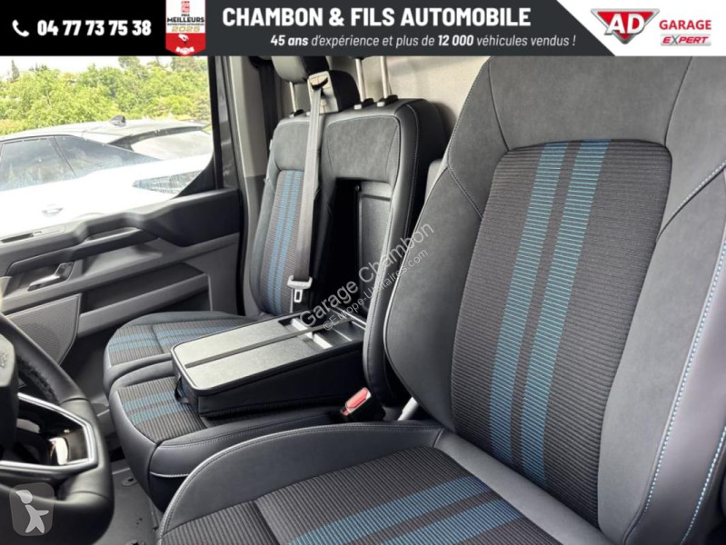 Véhicule utilitaire Ford FOURGON 320 L1H1 2.0...