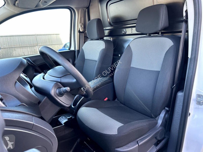 Véhicule utilitaire Renault 1.5 Blue dci 80...