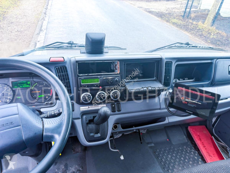 Samochód dostawczy Mitsubishi Fuso