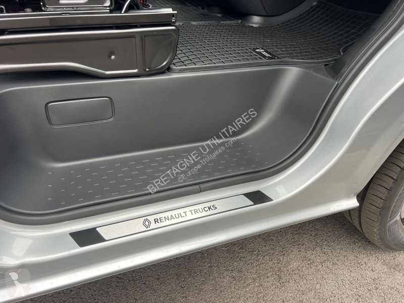 Véhicule utilitaire Renault TRAFIC III FG NEUF:...