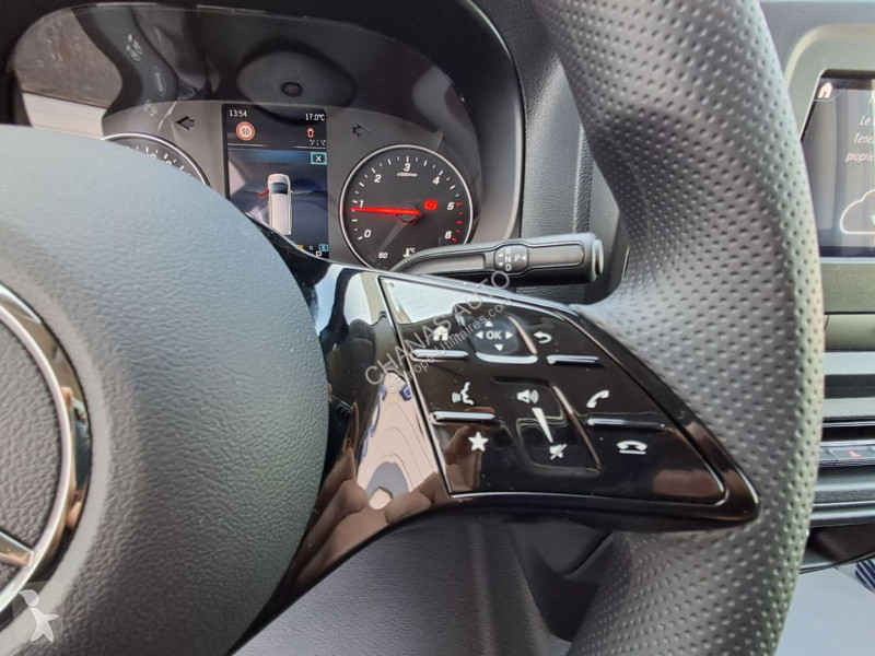 عربة نفعية Mercedes