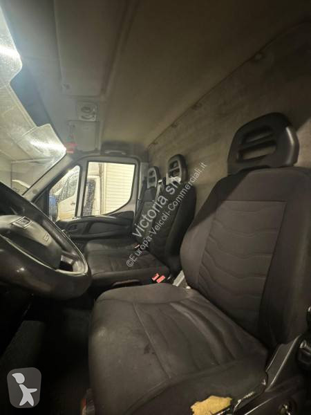 Furgoneta Iveco