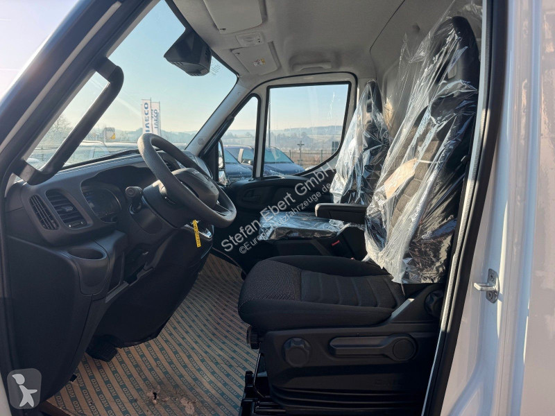 عربة نفعية Iveco 35S14...