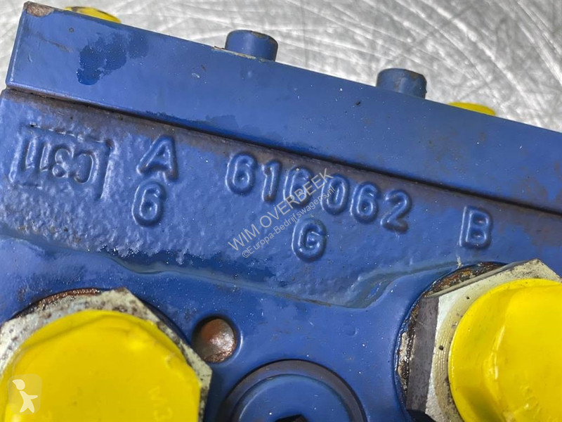 Véhicule utilitaire Liebherr L524-10675942 /...
