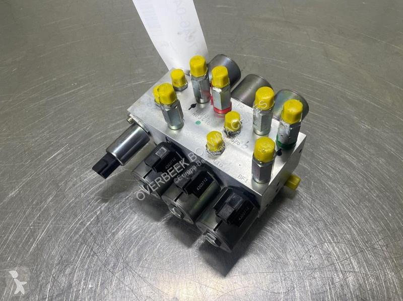 Veicolo commerciale  12MTX-6090401-Servo...