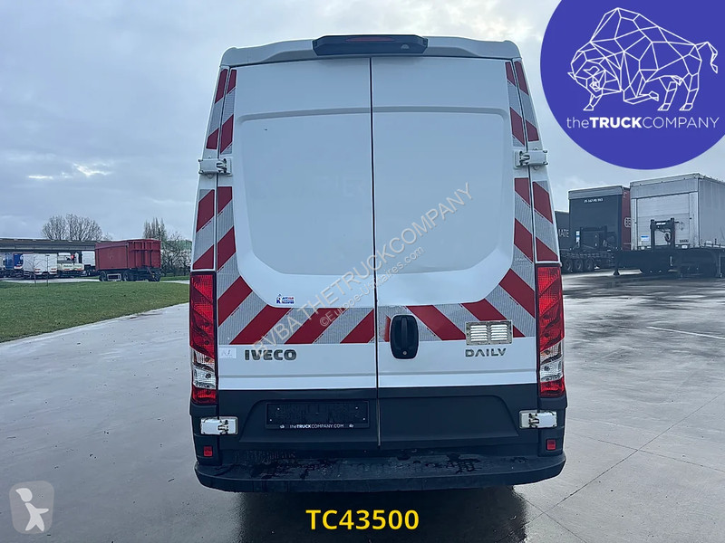 Iveco 35C15V12 Double cab 7 places Transporter