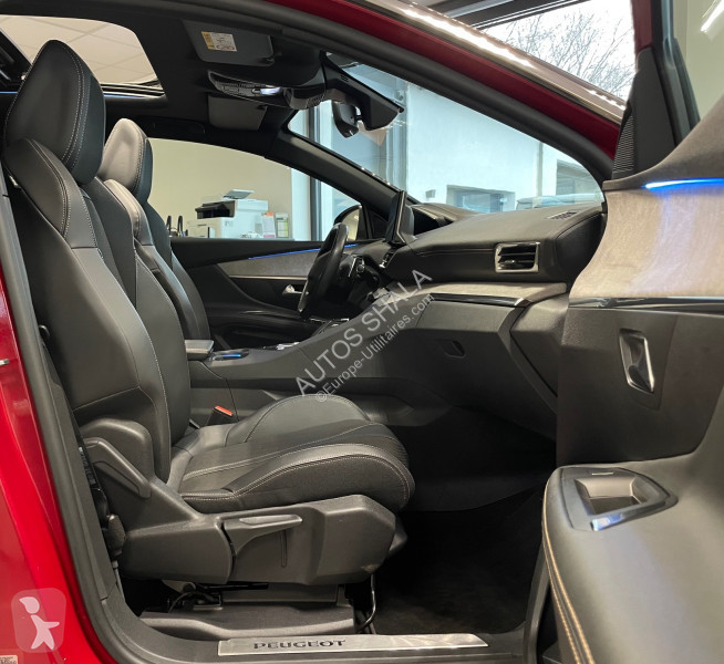 Peugeot HYBRID4 300CH GT E-EAT8 Transporter
