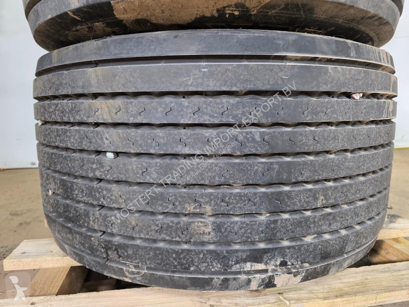 Furgoneta Michelin 445/45 R19.5 Michelin 445/45...