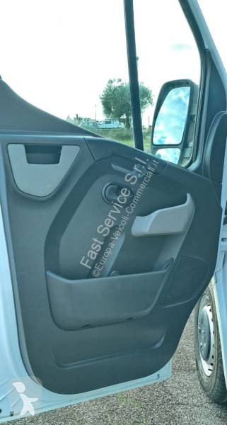 عربة نفعية Renault