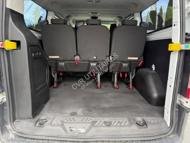 Véhicule utilitaire Ford TRANSIT CUSTOM KOMBI...