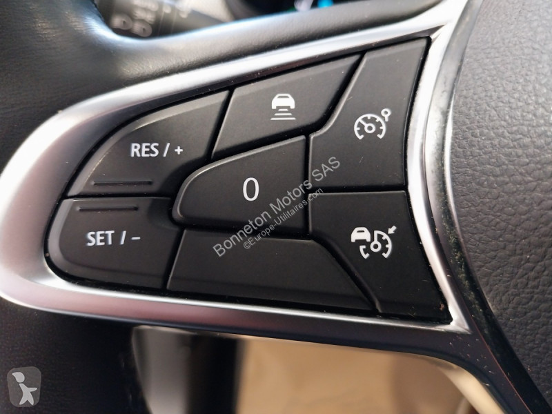Samochód dostawczy Renault Intens E-TECH 145 -21B