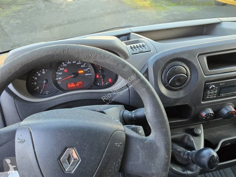 عربة نفعية Renault