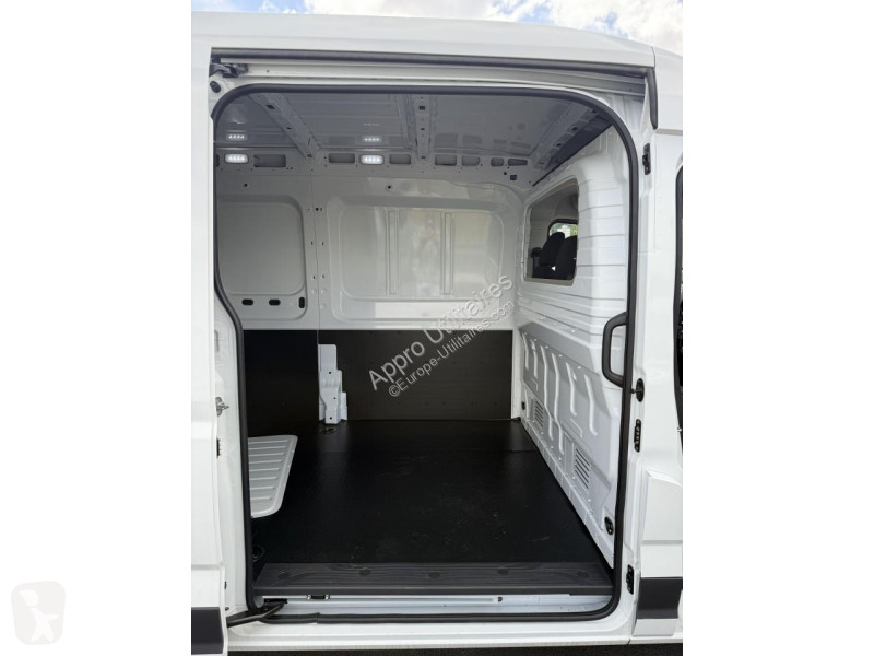 عربة نفعية Maxus Deliver9 L3H2 -2.0dCi150...