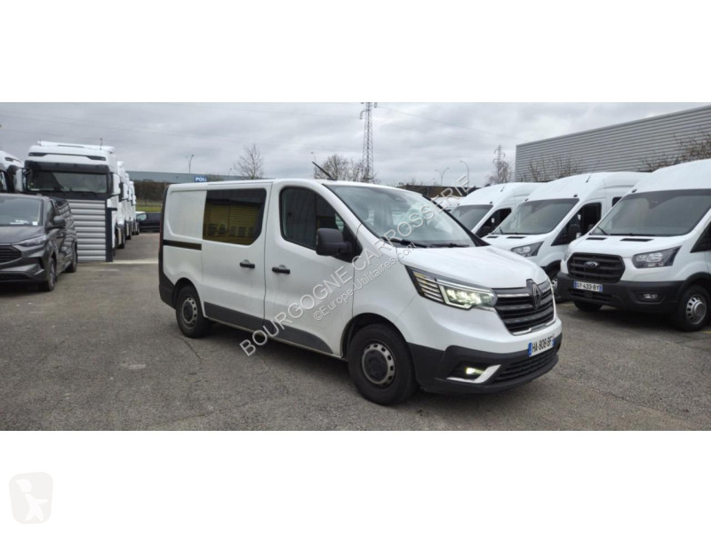 Véhicule utilitaire Renault TRAFIC L1H1 3000 Kg...