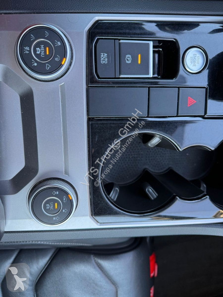 عربة نفعية Volkswagen R-Line 4Motion