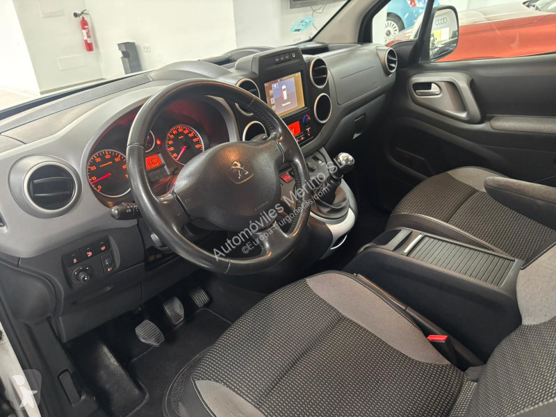 عربة نفعية Peugeot P