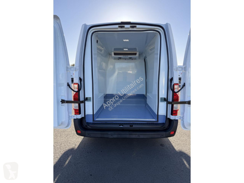 Véhicule utilitaire Renault MASTER F3500 L2H2...