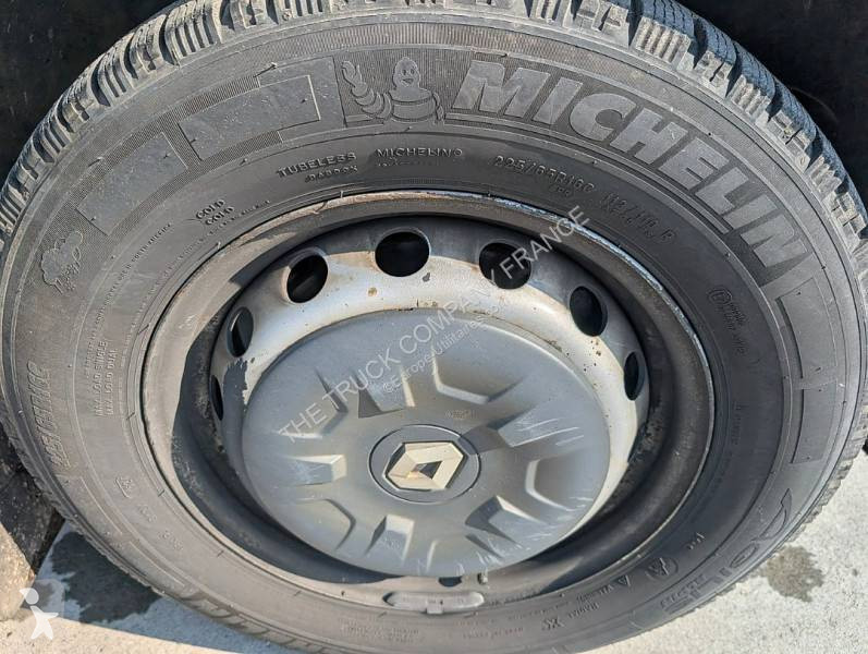 Samochód dostawczy Renault