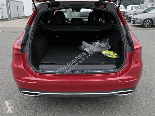Véhicule utilitaire Mercedes C 300 T...