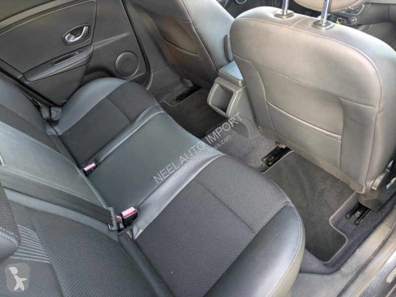عربة نفعية Renault MEGANE III AUTHENTIQUE 1.6I...