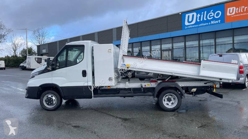 عربة نفعية Iveco