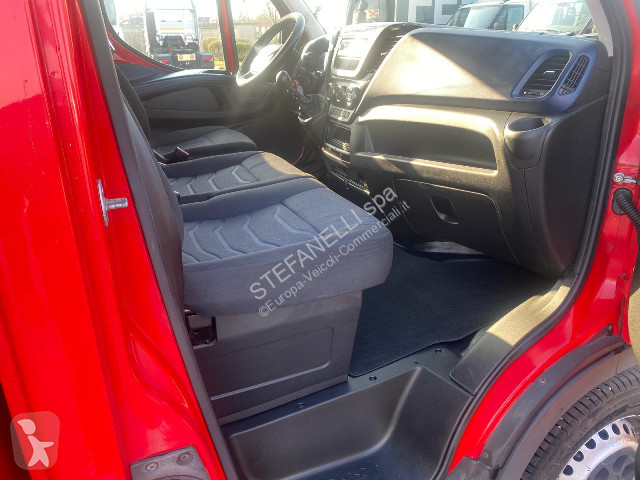 Veicolo commerciale Iveco DAILY 35S14 BOX