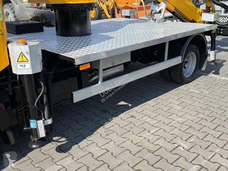 Nissan  Transporter