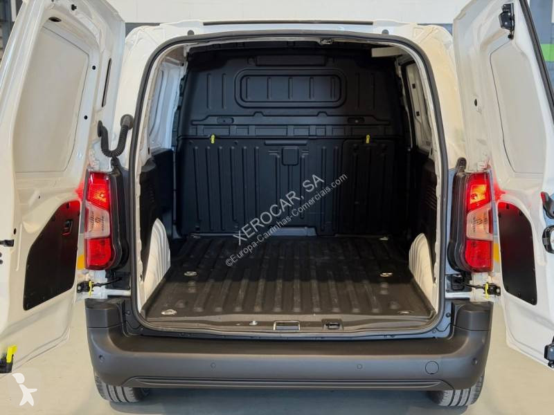 عربة نفعية Opel 1.5 CDTi 100HP