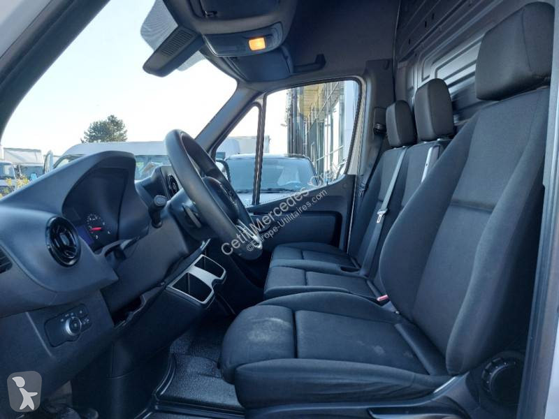 عربة نفعية Mercedes