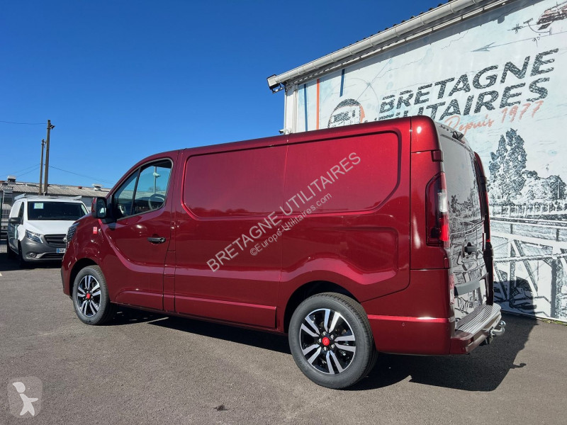Véhicule utilitaire Renault TRAFIC III FG NEUF:...