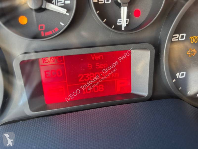 عربة نفعية Iveco