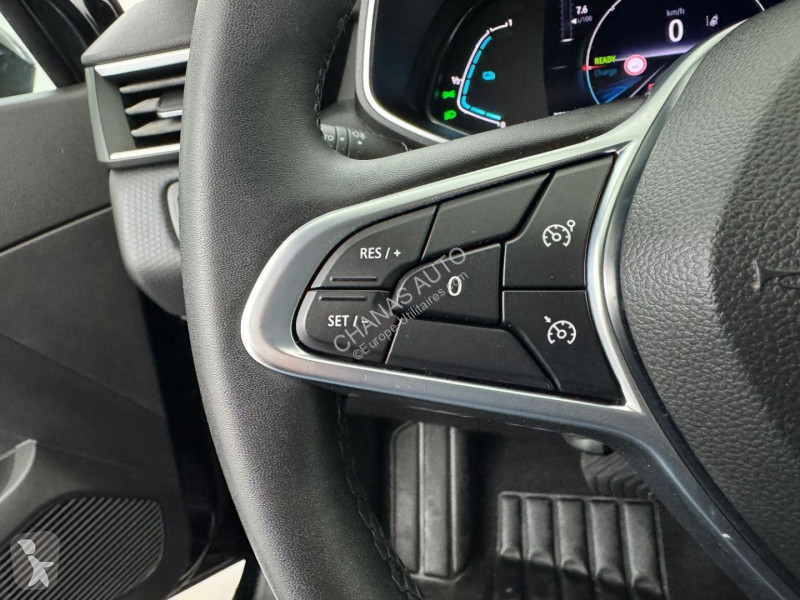 Véhicule utilitaire Renault 1.6 E-Tech 140...