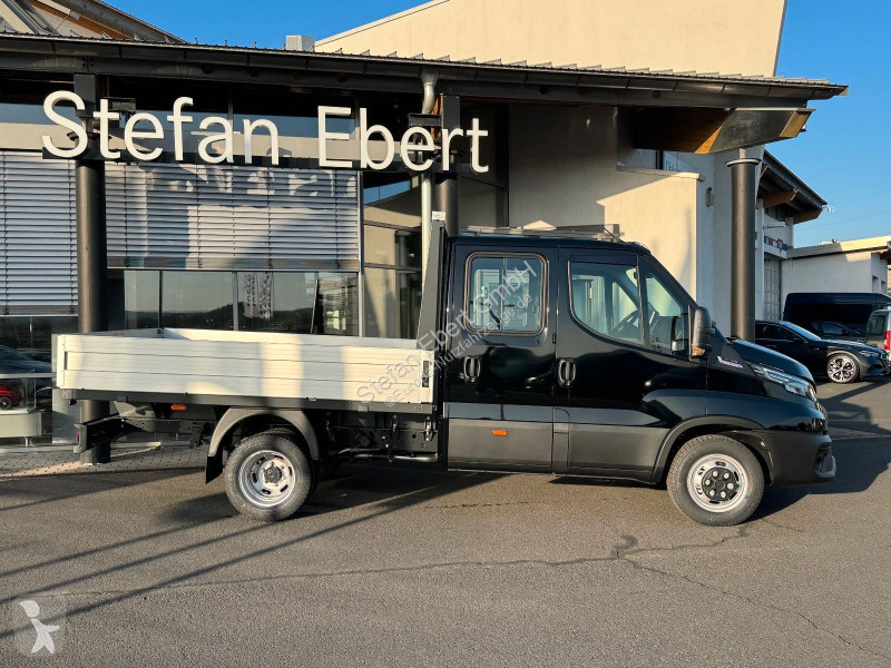 شاحنة Iveco 35C21 HA8 3.0L DoKa...