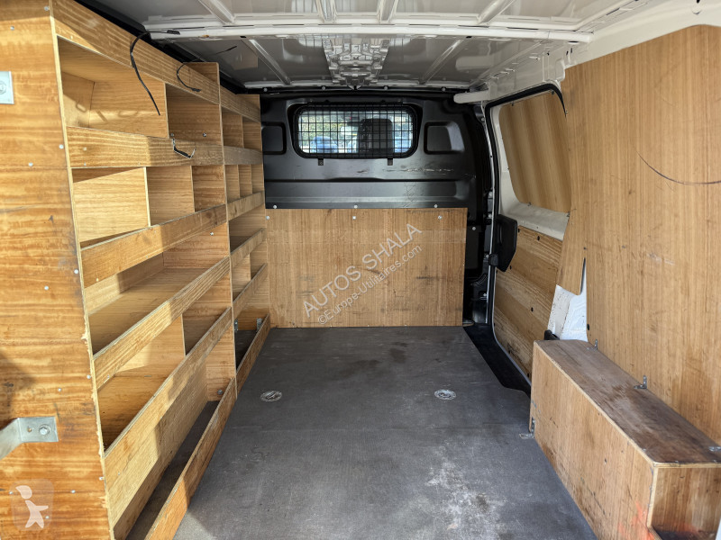 Véhicule utilitaire Peugeot EXPERT FG STANDARD...