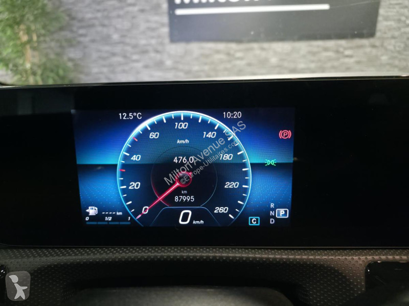 Véhicule utilitaire Mercedes CLA Shooting Brake...