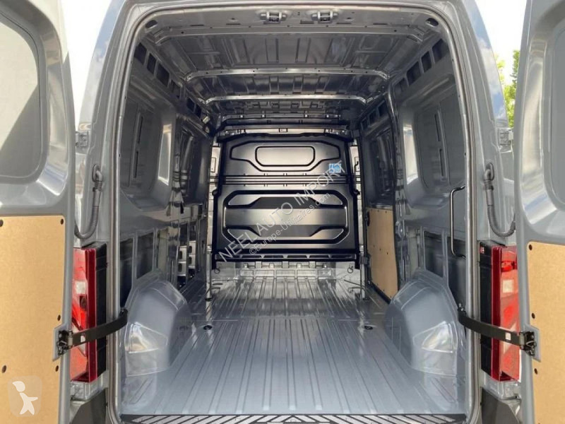 Véhicule utilitaire Renault MASTER IV 2.0 Blue...