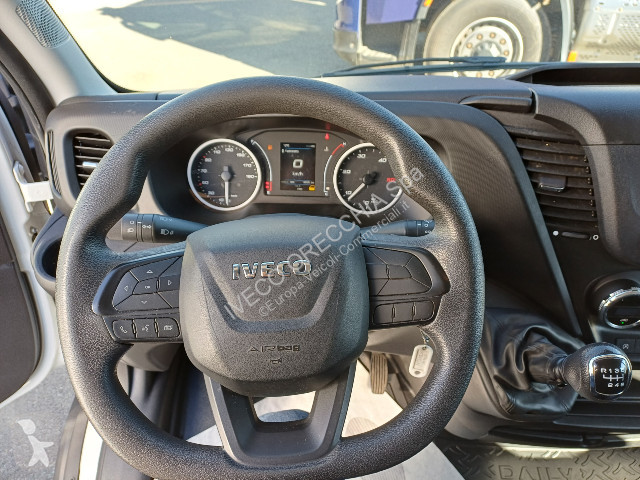Veicolo commerciale Iveco DAILY 35S16 - 4100