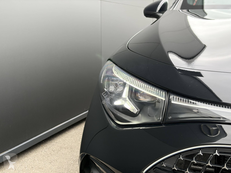 Samochód dostawczy Mercedes CLA 200 8F-eDCT