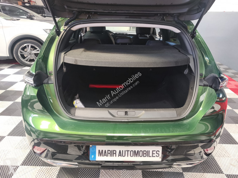عربة نفعية Peugeot 308