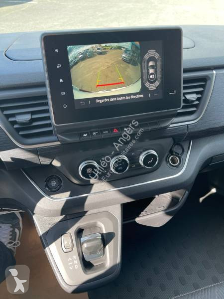 Furgoneta Nissan