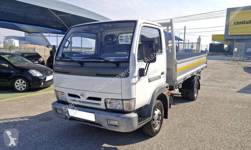 Nissan  van