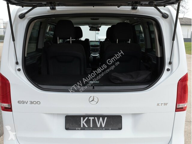 Mercedes EQV 300 lang,6Sitze,2...
