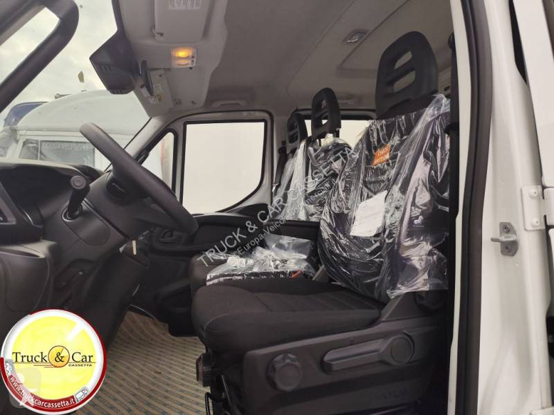 عربة نفعية Iveco