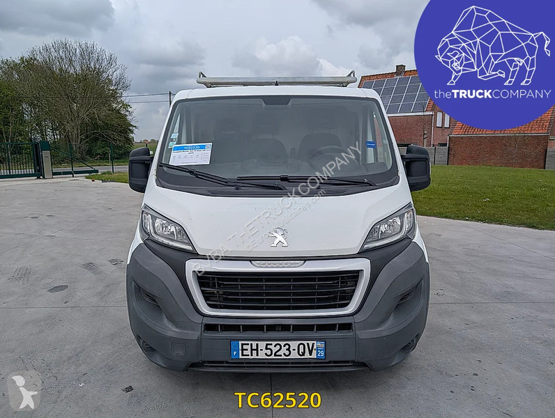 Furgoneta Peugeot 3t3 2l blue hdi 110 pack