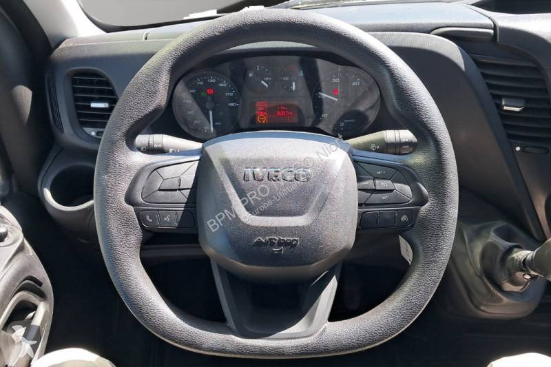 عربة نفعية Iveco
