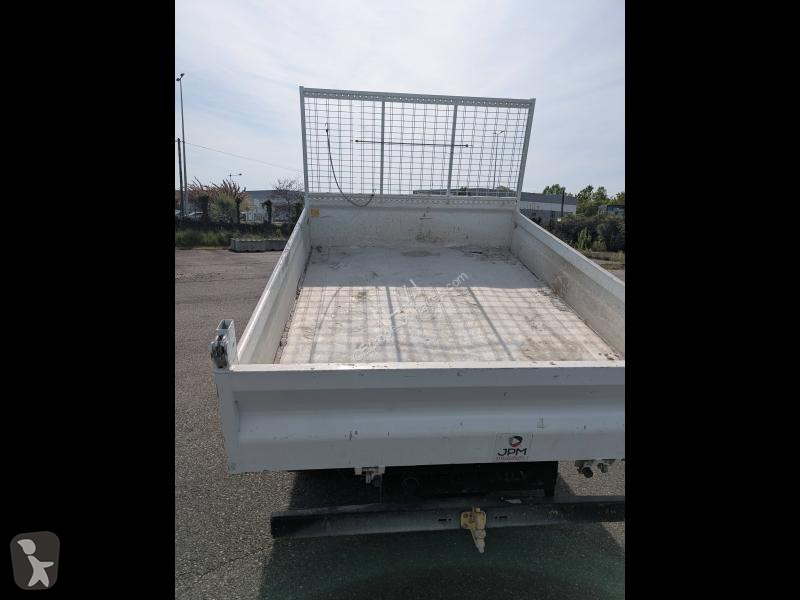 Véhicule utilitaire Iveco CCb 35C16H D...