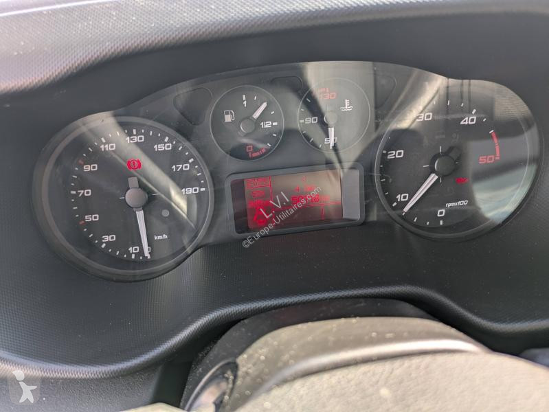 Véhicule utilitaire Iveco CCb 35C16H...