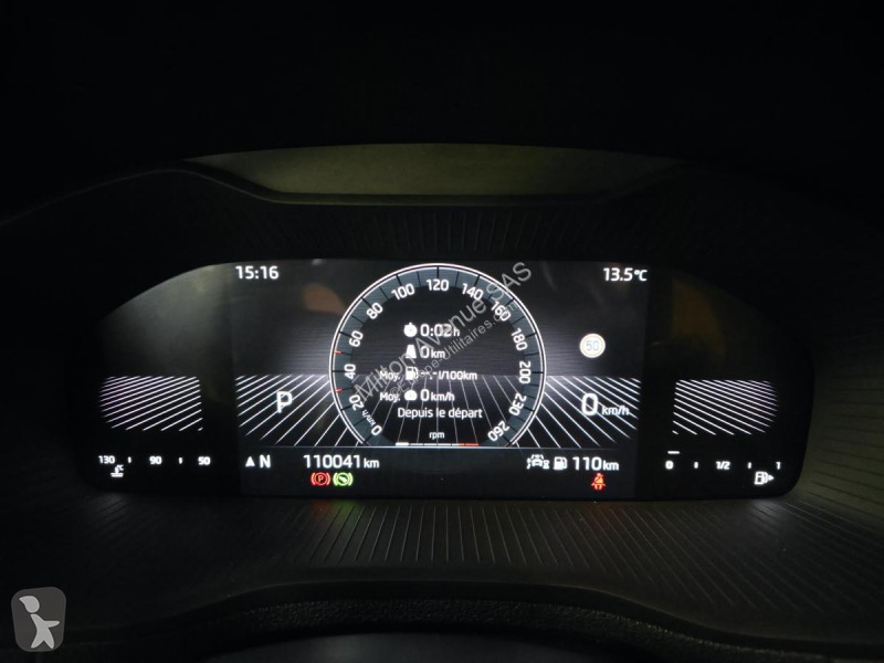 Samochód dostawczy Skoda KAROQ 2.0 TDI SCR -...