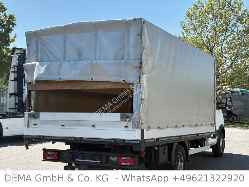 عربة نفعية Iveco...